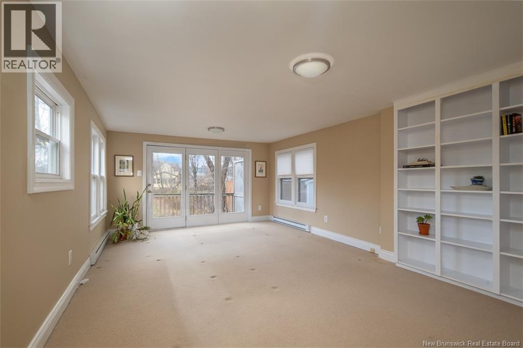 332 Saunders Street, Fredericton, New Brunswick E3B 1N8 - Photo 11 - NB130848