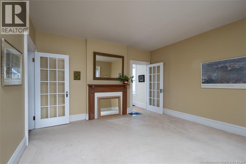 332 Saunders Street, Fredericton, New Brunswick E3B 1N8 - Photo 17 - NB130848