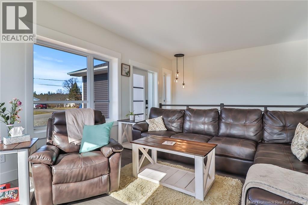 11 Riverside Drive, Petitcodiac, New Brunswick E4Z 0K7 - Photo 9 - NB131081