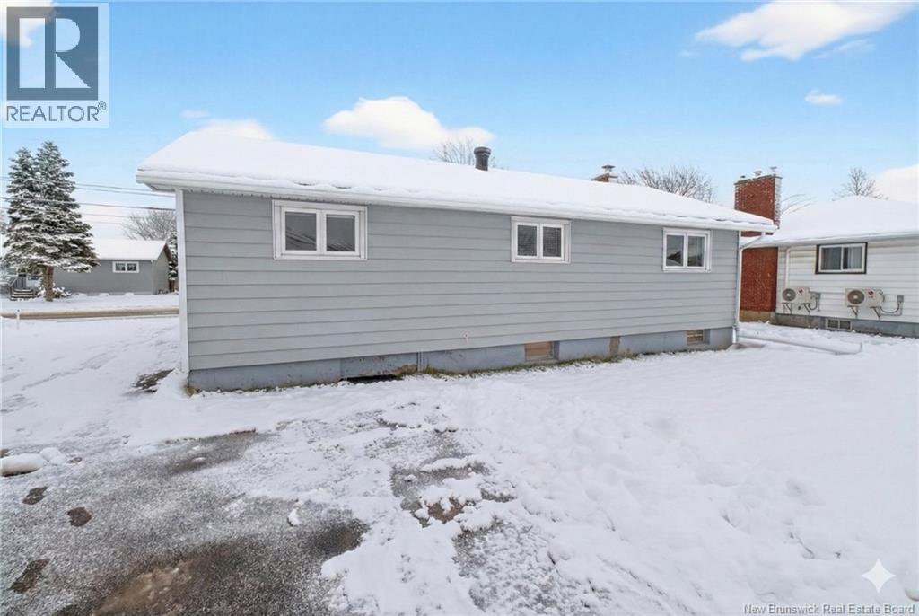 222 Whitney Avenue, Moncton, New Brunswick E1C 8E2 - Photo 4 - NB131047
