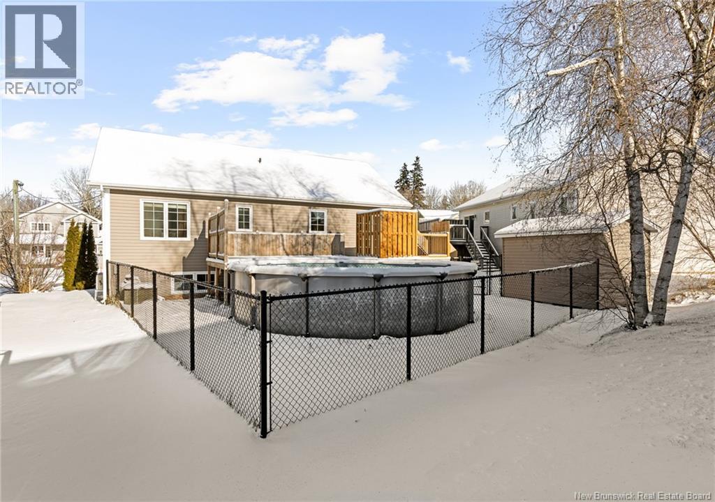 229 Du Moulin, Dieppe, New Brunswick  E1A 0Y3 - Photo 3 - NB131086