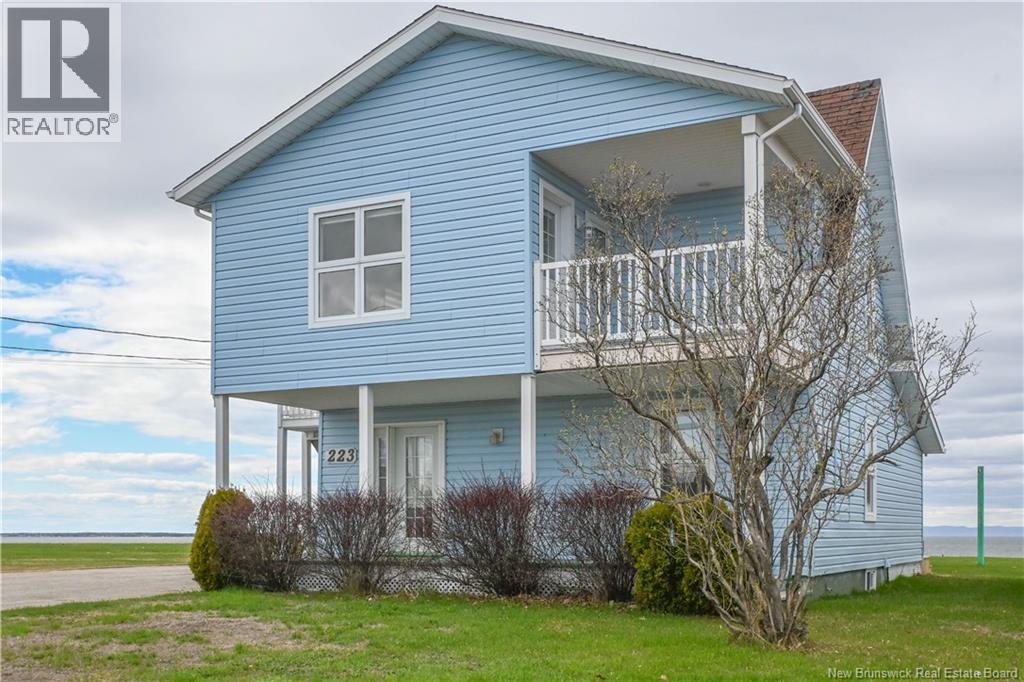 223 Boul St-Pierre E. Boulevard, Caraquet, New Brunswick  E1W 1B1 - Photo 2 - NB131114