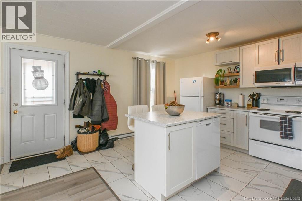 223 Boul St-Pierre E. Boulevard, Caraquet, New Brunswick  E1W 1B1 - Photo 29 - NB131114