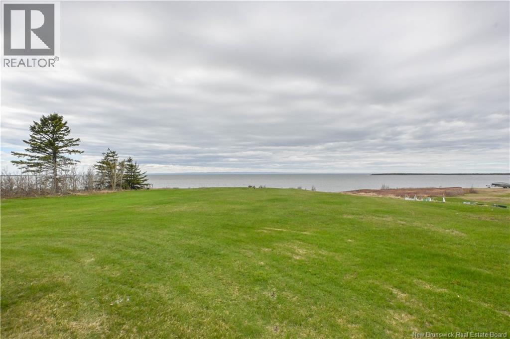 223 Boul St-Pierre E. Boulevard, Caraquet, New Brunswick  E1W 1B1 - Photo 7 - NB131114