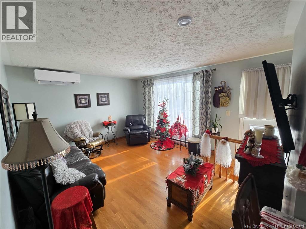 210 Francine, Beresford, New Brunswick  E8K 1N8 - Photo 12 - NB131137