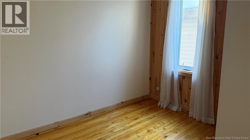 128 Canada Street, Edmundston, New Brunswick  E3V 1V8 - Photo 15 - NB131207