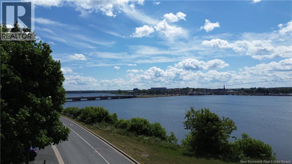 470 Riverside Drive, Bathurst, New Brunswick E2A 4M4 - Photo 3 - NB131211