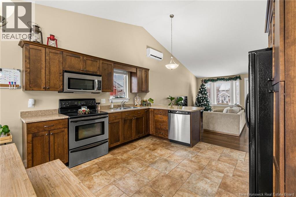 160 Gagnon Drive, Moncton, New Brunswick  E1A 0Z2 - Photo 8 - NB131190
