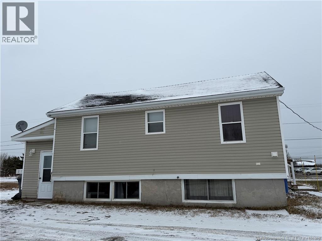 246 Rue Acadie, Beresford, New Brunswick  E8K 2E7 - Photo 2 - NB131235