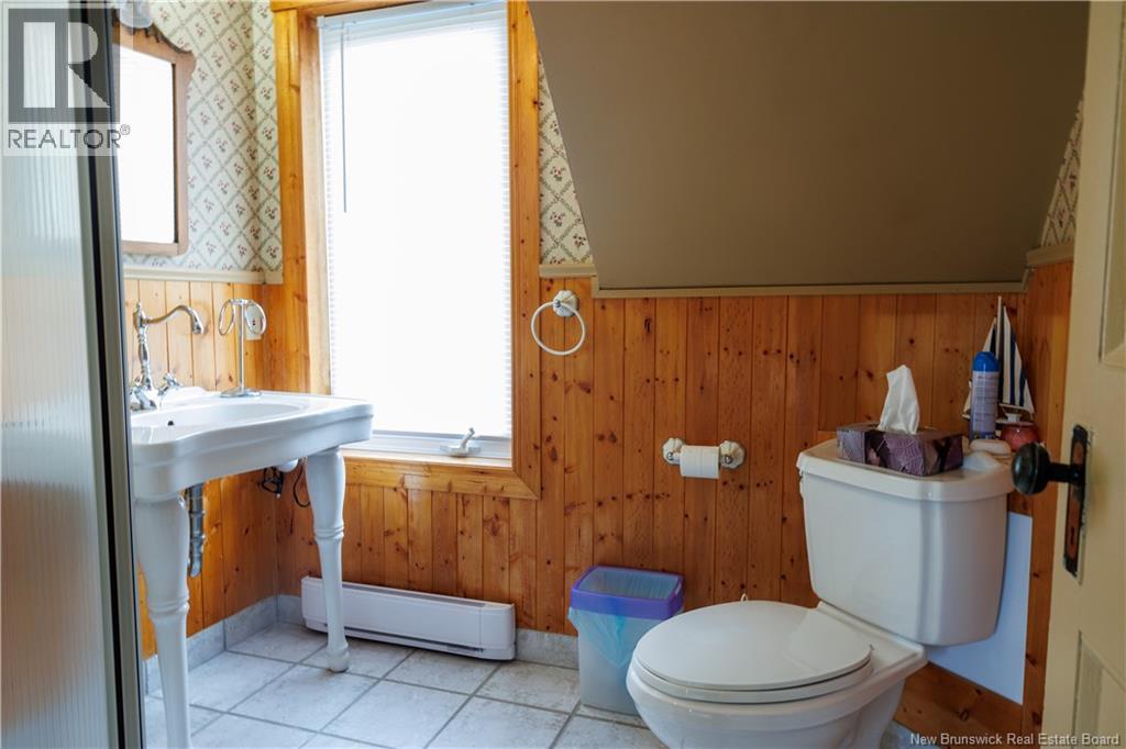 539 Boulevard St Pierre O, Caraquet, New Brunswick E1W 1A3 - Photo 27 - NB131266