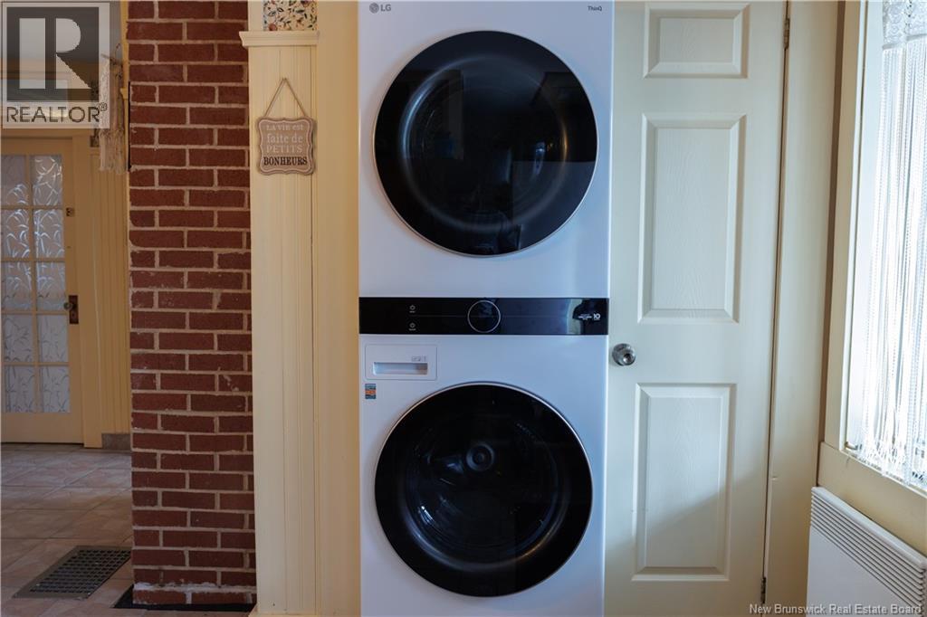 539 Boulevard St Pierre O, Caraquet, New Brunswick E1W 1A3 - Photo 9 - NB131266