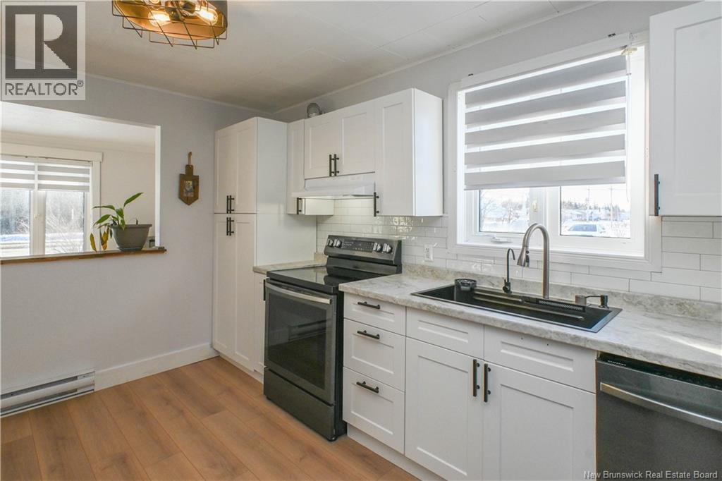228 Pêcheur Nord Street, Lamèque, New Brunswick  E8T 1J3 - Photo 20 - NB131389