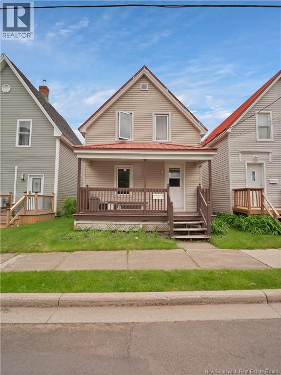 58 Elm Street, Moncton, New Brunswick  E1C 5T6 - Photo 2 - NB131540