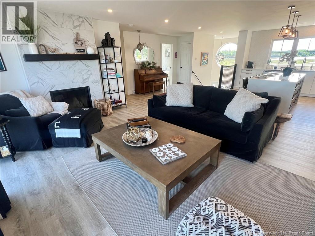 251 Bayshore, Bathurst, New Brunswick E2A 6A5 - Photo 6 - NB131701