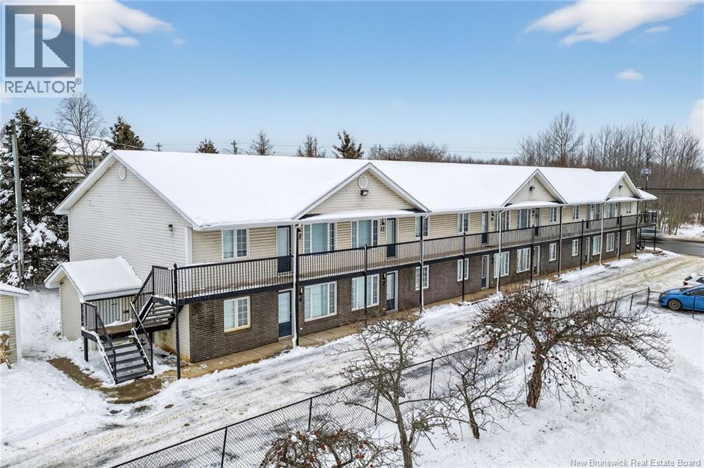 322 Amirault, Dieppe, New Brunswick  E1A 6Y9 - Photo 3 - NB131927