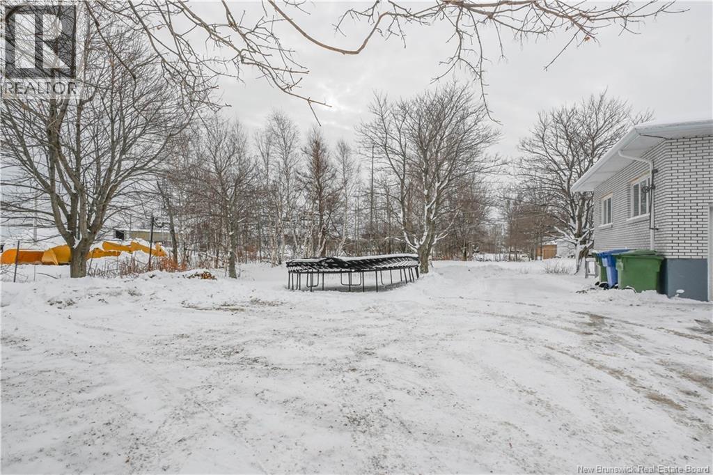 142 4e Street, Shippagan, New Brunswick  E8S 2J8 - Photo 3 - NB131959