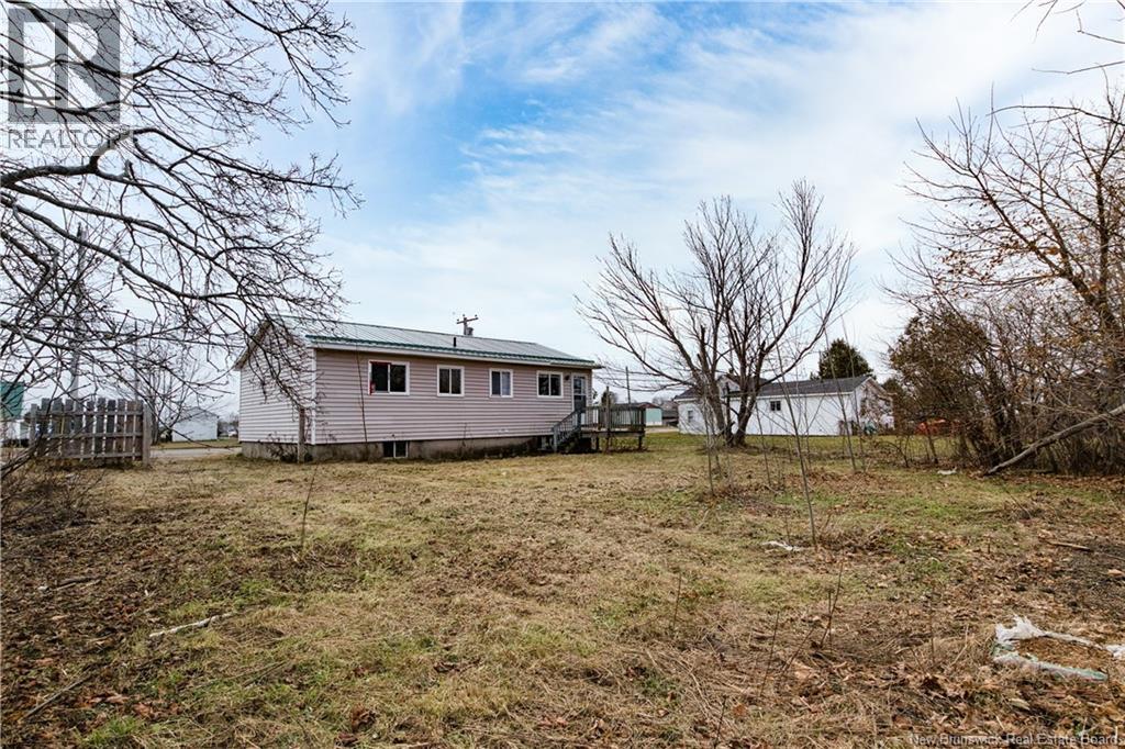 17 Morgan, Richibucto, New Brunswick  E4W 4E8 - Photo 2 - NB131501
