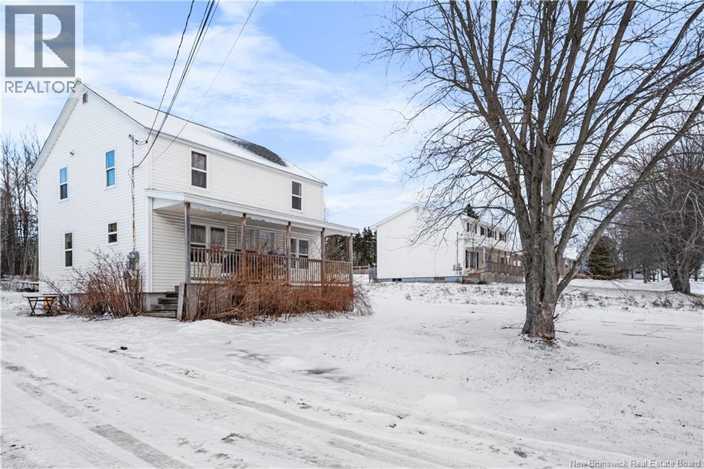 2107-2109 Champlain, Dieppe, New Brunswick  E1A 7J4 - Photo 2 - NB132239