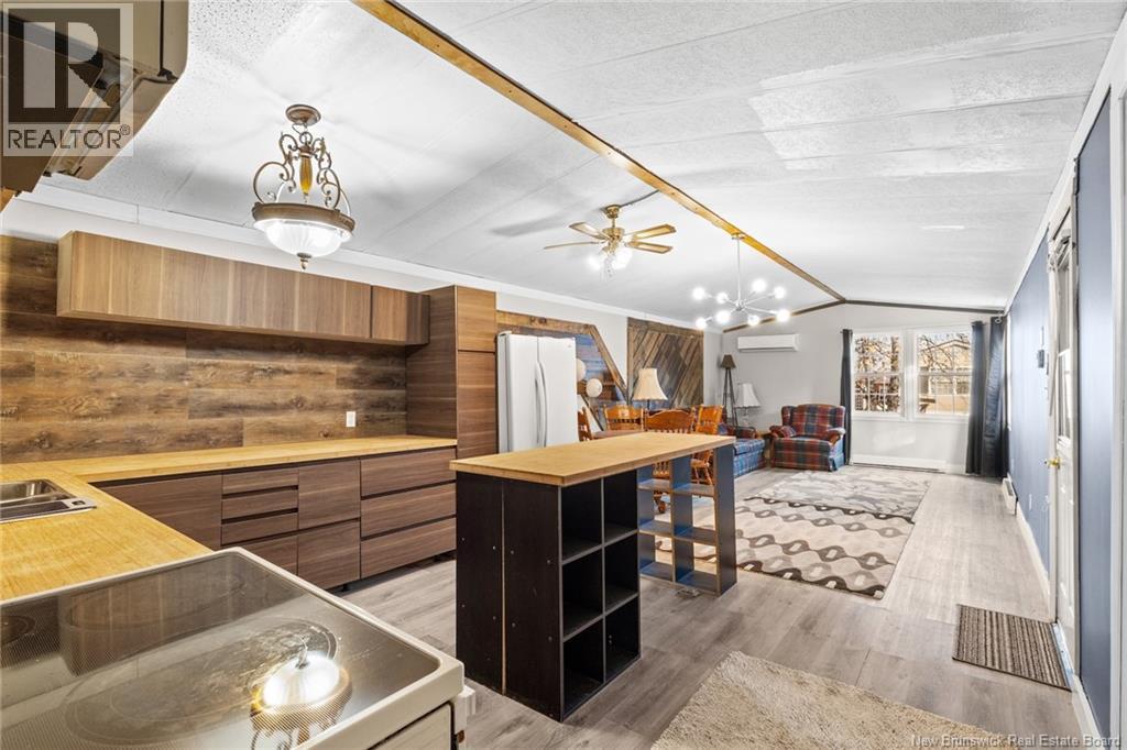 27 Hill Street, Lincoln, New Brunswick  E3B 6W2 - Photo 4 - NB132234
