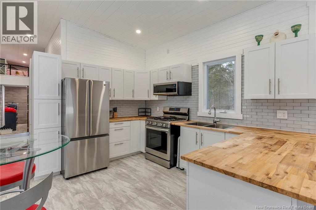 414 Bas De L'allee, Richibucto-Village, New Brunswick  E4W 1A3 - Photo 6 - NB132182