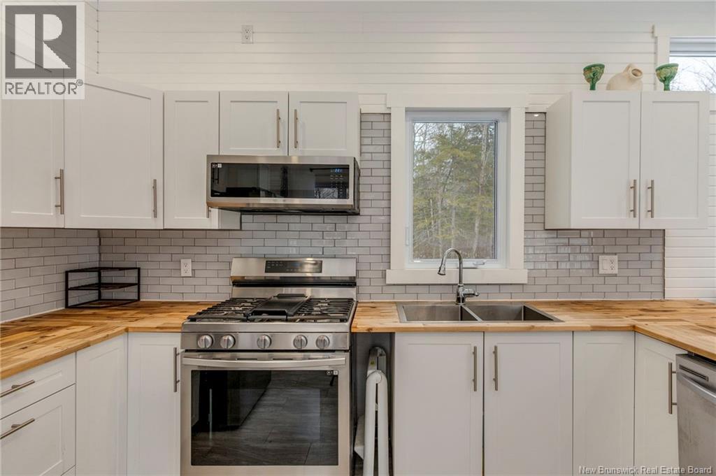 414 Bas De L'allee, Richibucto-Village, New Brunswick  E4W 1A3 - Photo 7 - NB132182