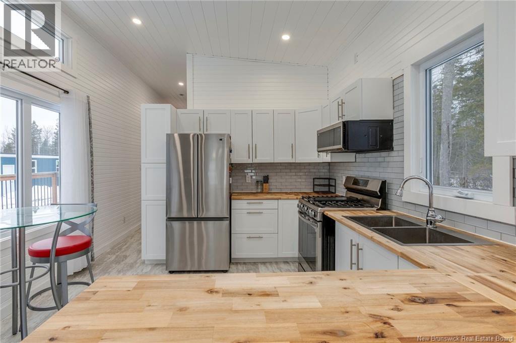 414 Bas De L'allee, Richibucto-Village, New Brunswick  E4W 1A3 - Photo 8 - NB132182