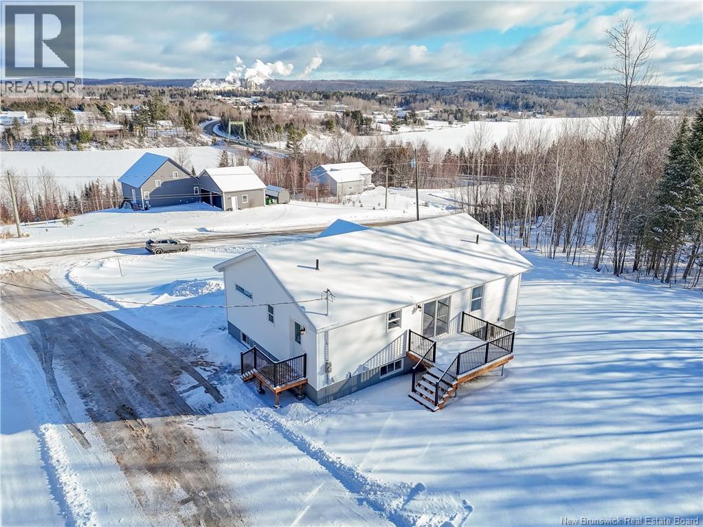 11 Clearview Court, Nackawic, New Brunswick  E6G 0B6 - Photo 4 - NB131897