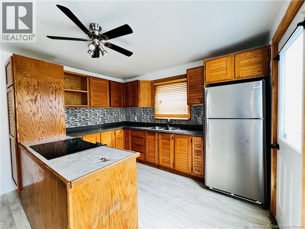 246 Dumaresq, Bathurst, New Brunswick  E2A 1H8 - Photo 13 - NB132391