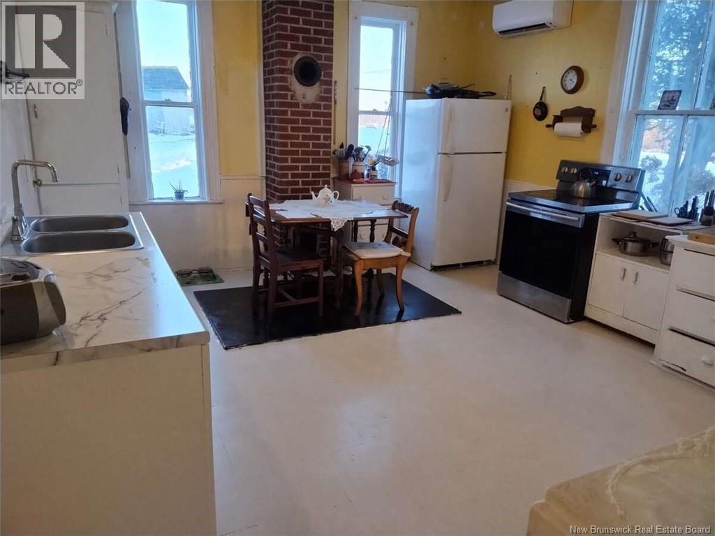 131 Fairfield Road, Sackville, New Brunswick  E4L 2X5 - Photo 15 - NB113267