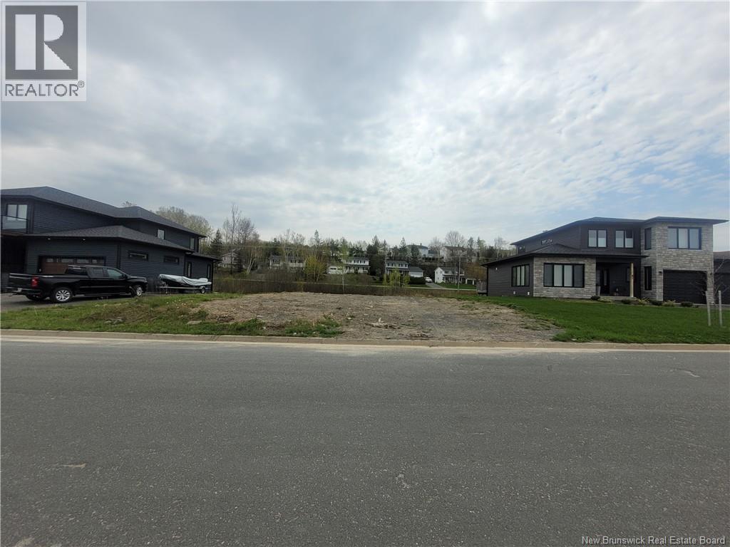 79 Still Water Crescent, Fredericton, New Brunswick  E3B 7R9 - Photo 3 - NB132378