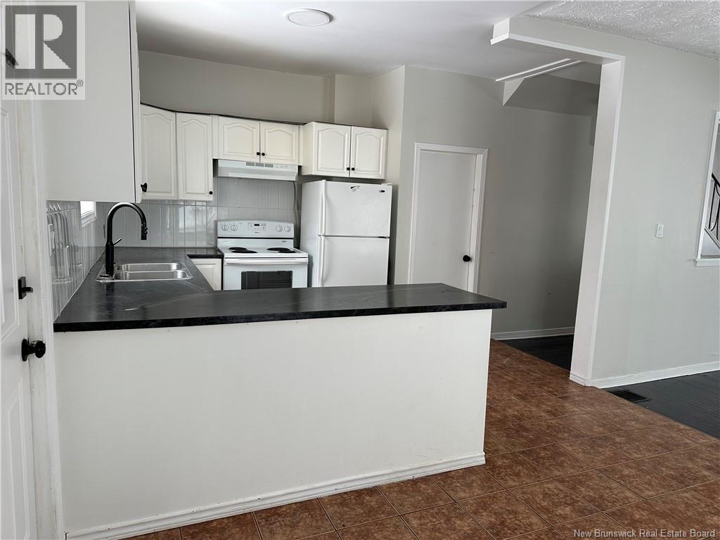 134-136 Dominion, Moncton, New Brunswick  E1C 6G9 - Photo 5 - NB132483