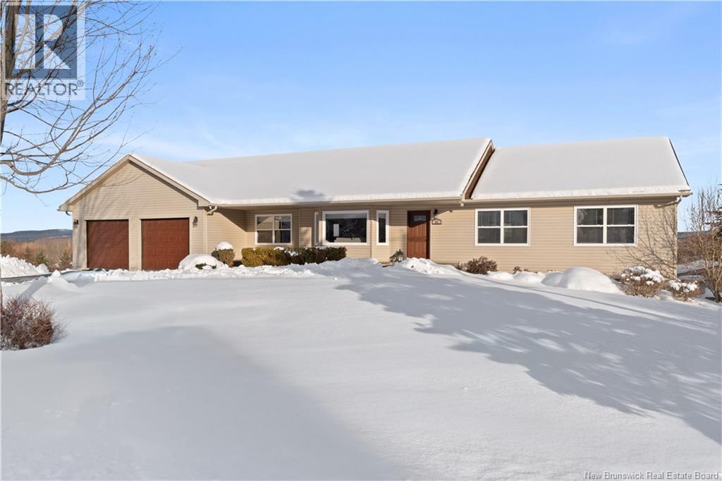 57 Leo Avenue, Sussex, New Brunswick  E4E 1Z9 - Photo 2 - NB132330