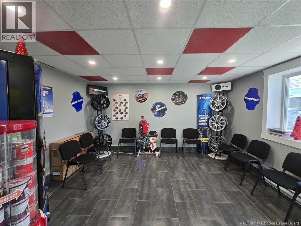 2464 St Peter Avenue, Bathurst, New Brunswick  E2A 7K2 - Photo 11 - NB132801