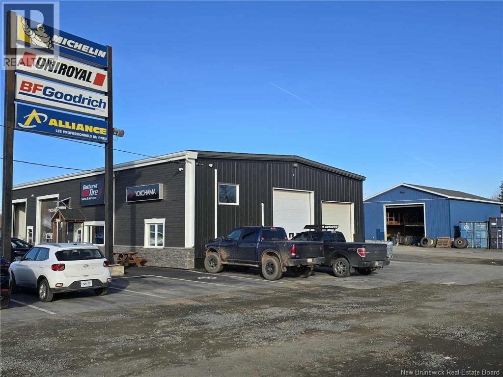 2464 St Peter Avenue, Bathurst, New Brunswick  E2A 7K2 - Photo 5 - NB132801