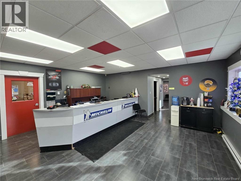 2464 St Peter Avenue, Bathurst, New Brunswick  E2A 7K2 - Photo 7 - NB132801