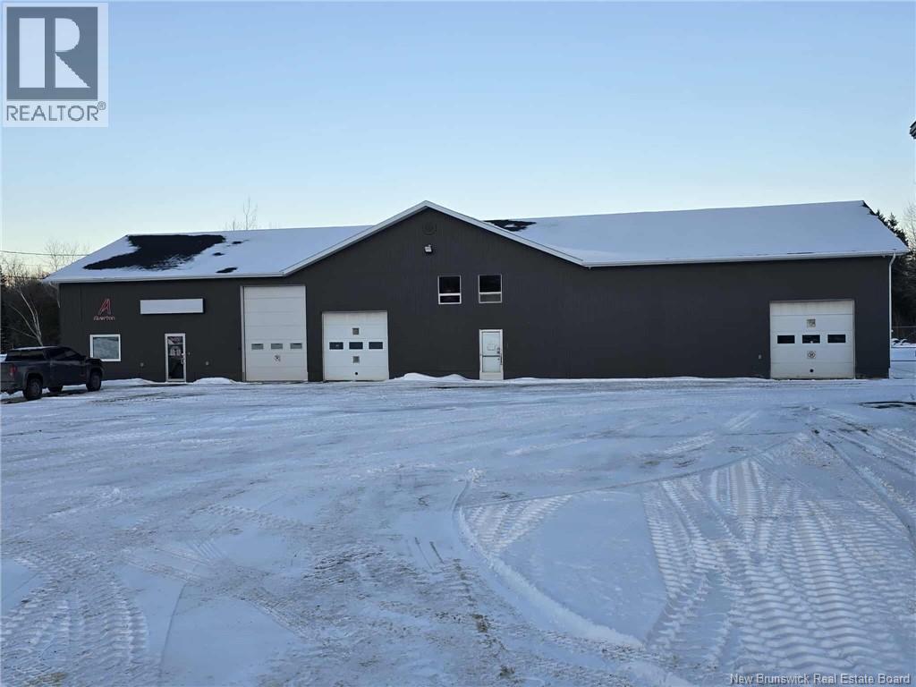 2470 St Peter Avenue, Bathurst, New Brunswick  E8K 1A1 - Photo 2 - NB132796