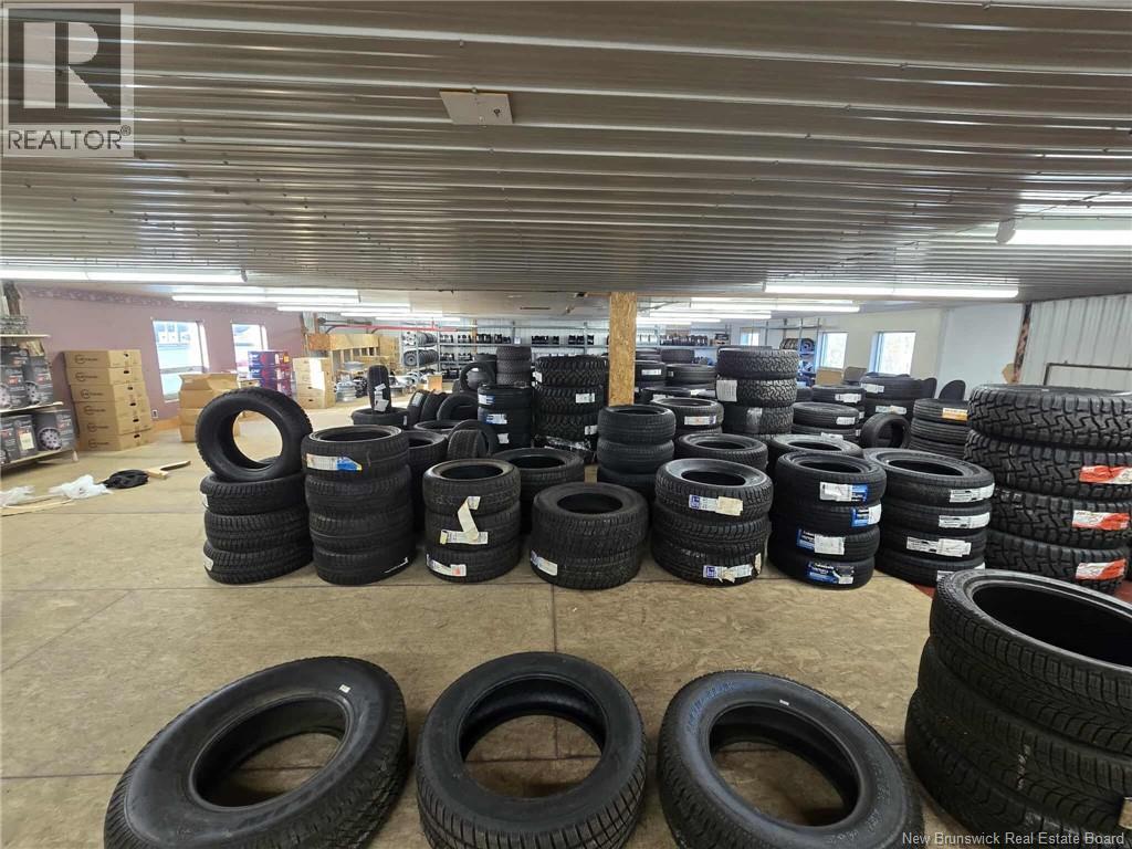 2470 St Peter Avenue, Bathurst, New Brunswick  E8K 1A1 - Photo 7 - NB132796