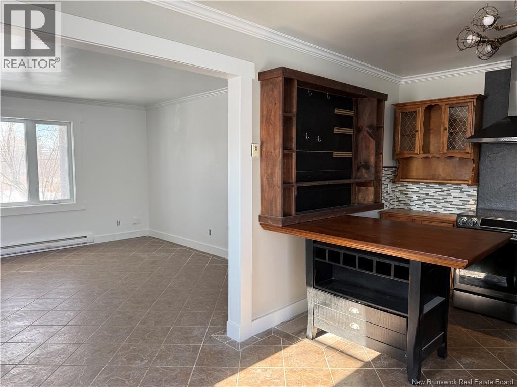 360 Evangeline, Bathurst, New Brunswick  E2A 2R1 - Photo 5 - NB132835