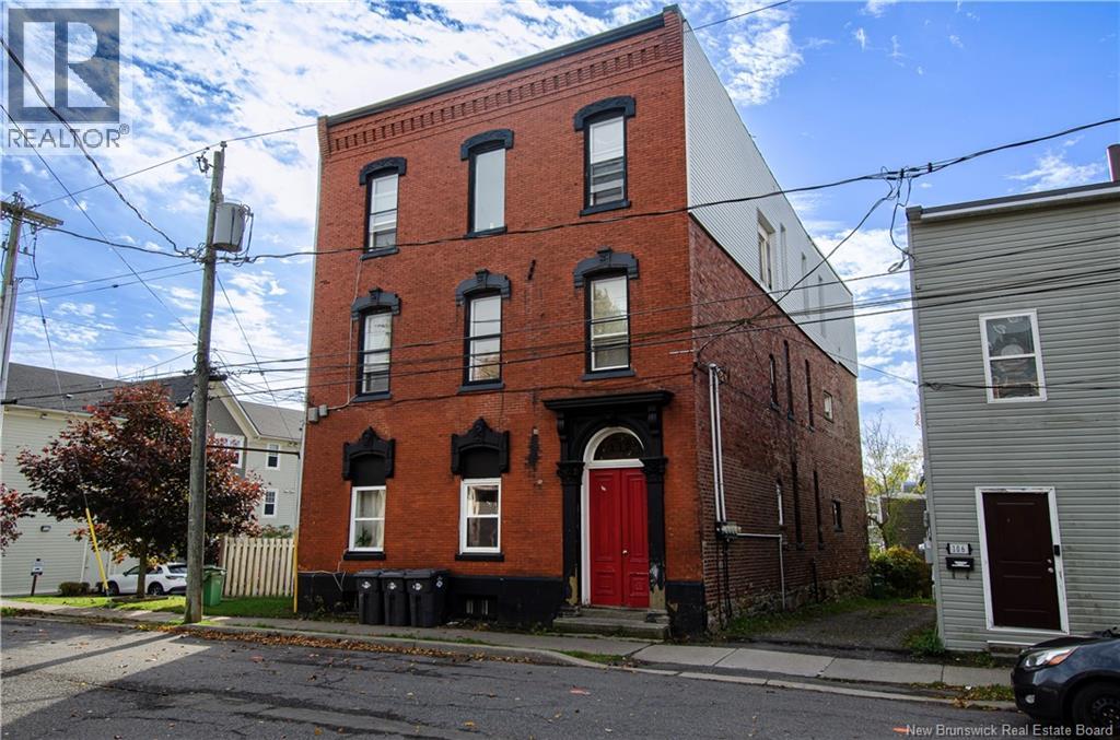 112 Queen Street, Saint John, New Brunswick  E2L 1S4 - Photo 3 - NB133046