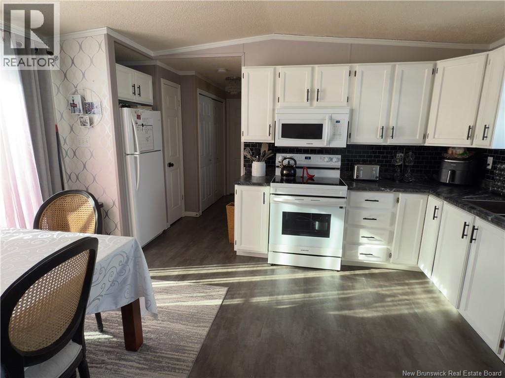 82 Canaan Street, Dieppe, New Brunswick  E1A 7N1 - Photo 4 - NB133059