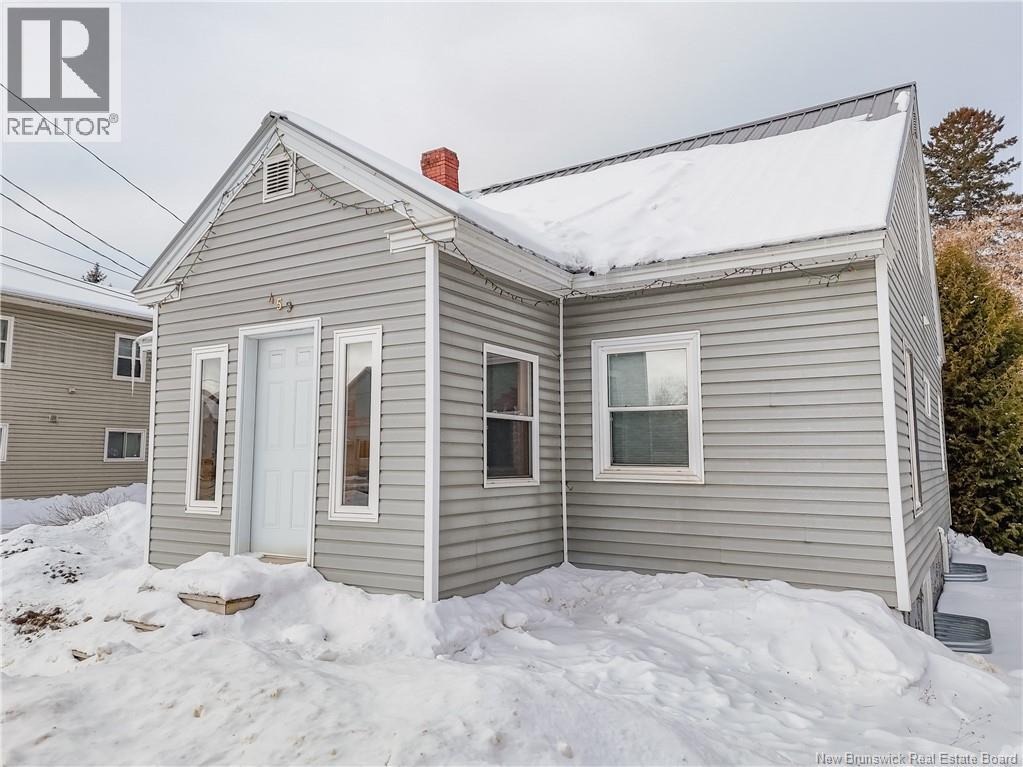 459 Main Street, Woodstock, New Brunswick  E7M 2C1 - Photo 1 - NB132250