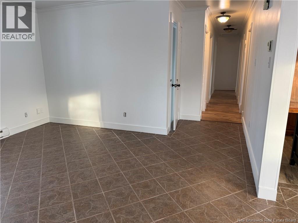 360 Evangeline, Bathurst, New Brunswick  E2A 2R1 - Photo 4 - NB133196