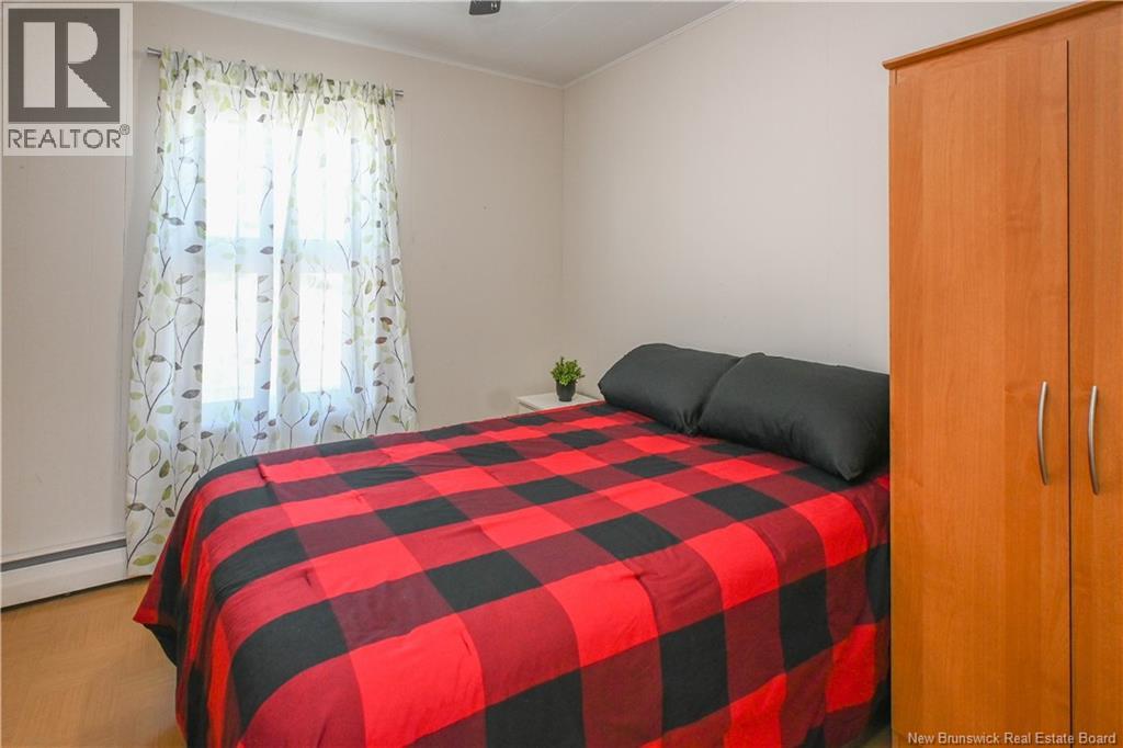 351 Saint-Pierre E. Boulevard, Caraquet, New Brunswick  E1W 1B4 - Photo 30 - NB133222