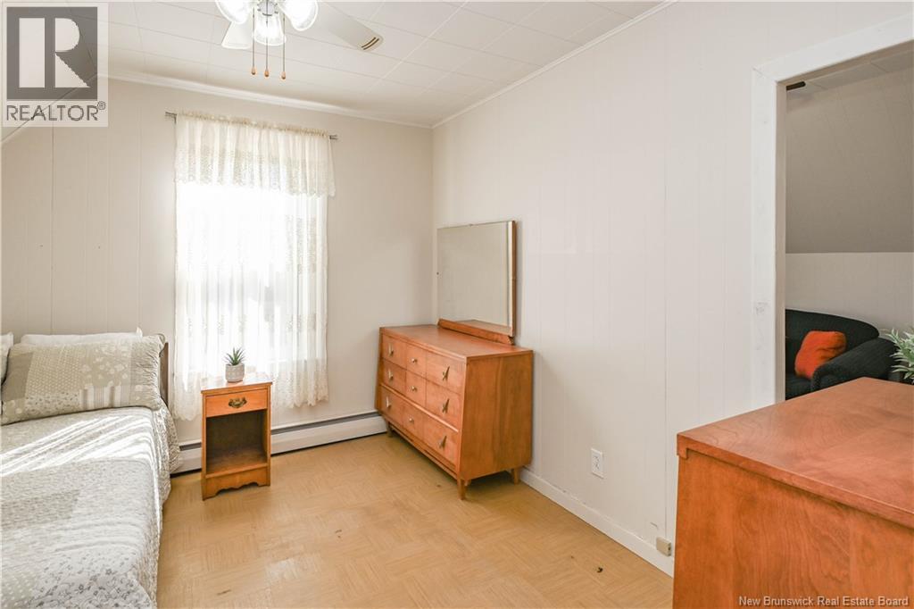 351 Saint-Pierre E. Boulevard, Caraquet, New Brunswick  E1W 1B4 - Photo 32 - NB133222