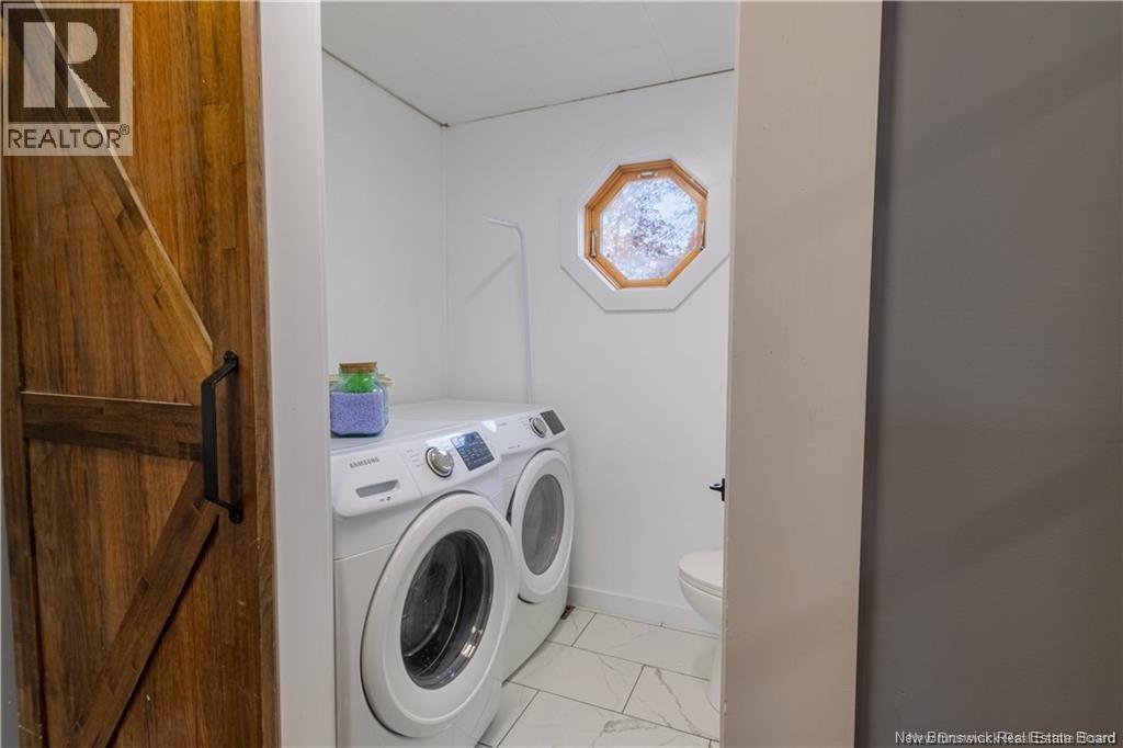 54 Pleasant Avenue, Mcadam, New Brunswick  E6J 1G4 - Photo 9 - NB133245