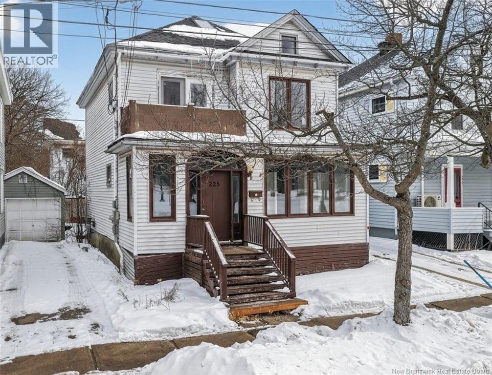 225 Weldon Street, Moncton, New Brunswick  E1C 5W7 - Photo 2 - NB133268