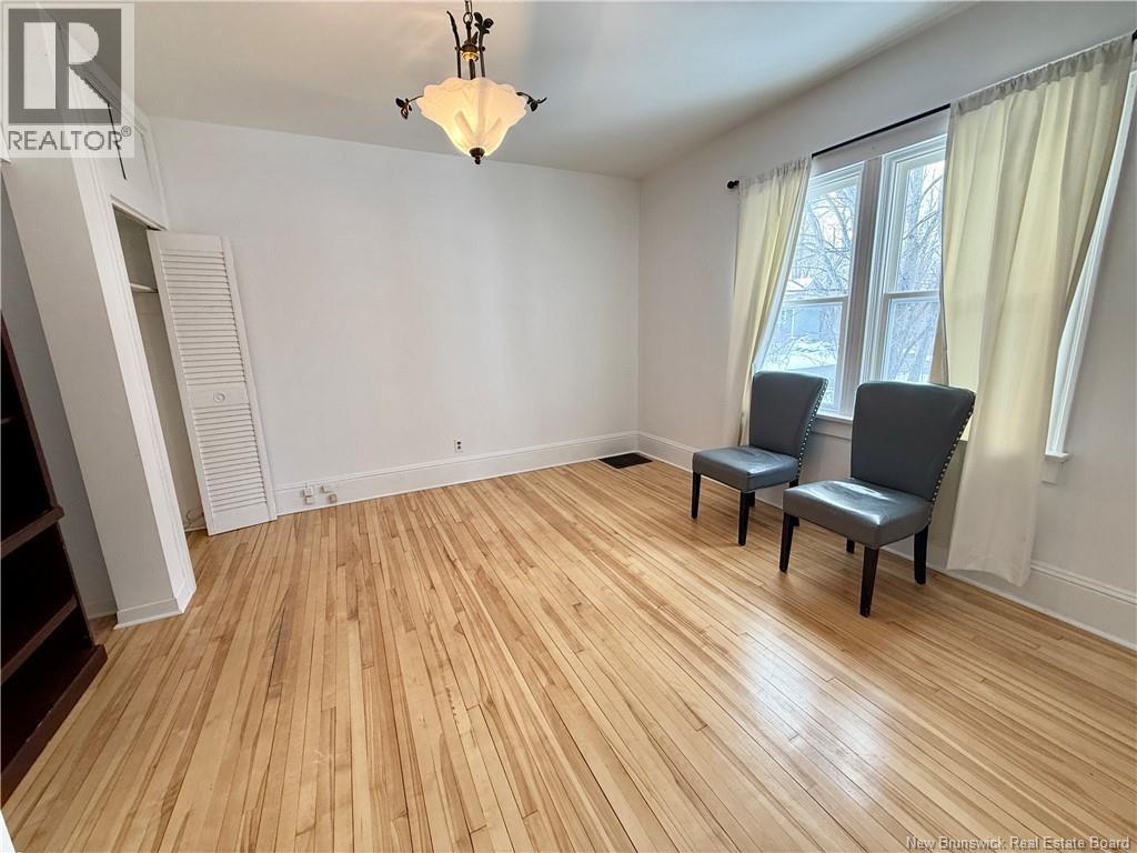 745 Murray Avenue, Bathurst, New Brunswick  E2A 1V3 - Photo 10 - NB133260