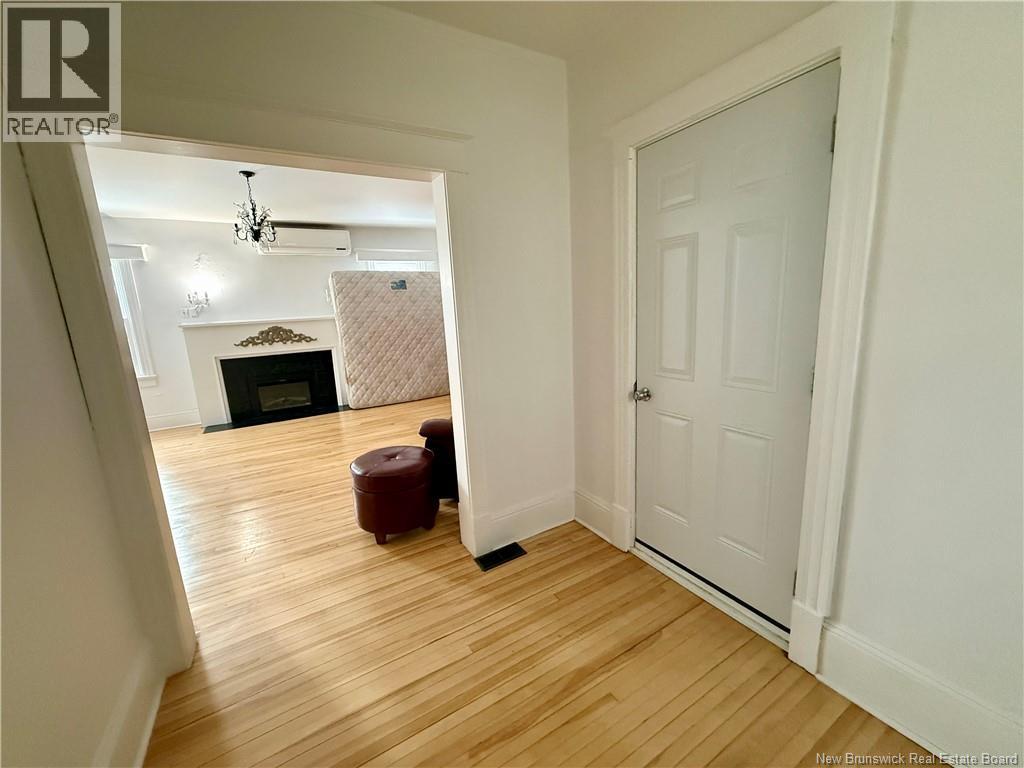 745 Murray Avenue, Bathurst, New Brunswick  E2A 1V3 - Photo 12 - NB133260