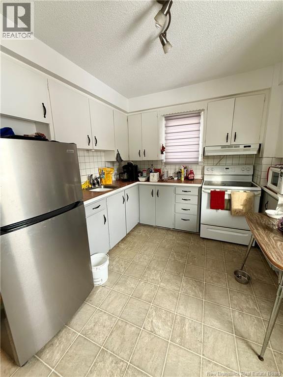 745 Murray Avenue, Bathurst, New Brunswick  E2A 1V3 - Photo 18 - NB133260