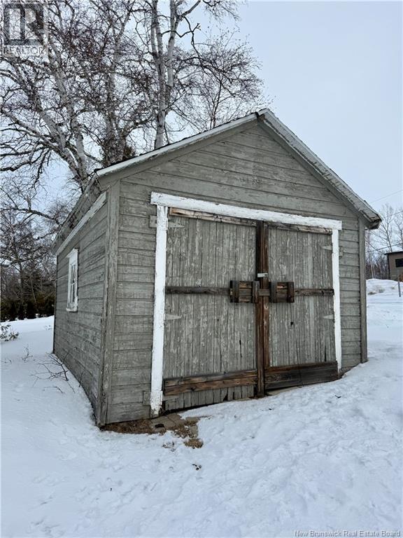 745 Murray Avenue, Bathurst, New Brunswick  E2A 1V3 - Photo 28 - NB133260